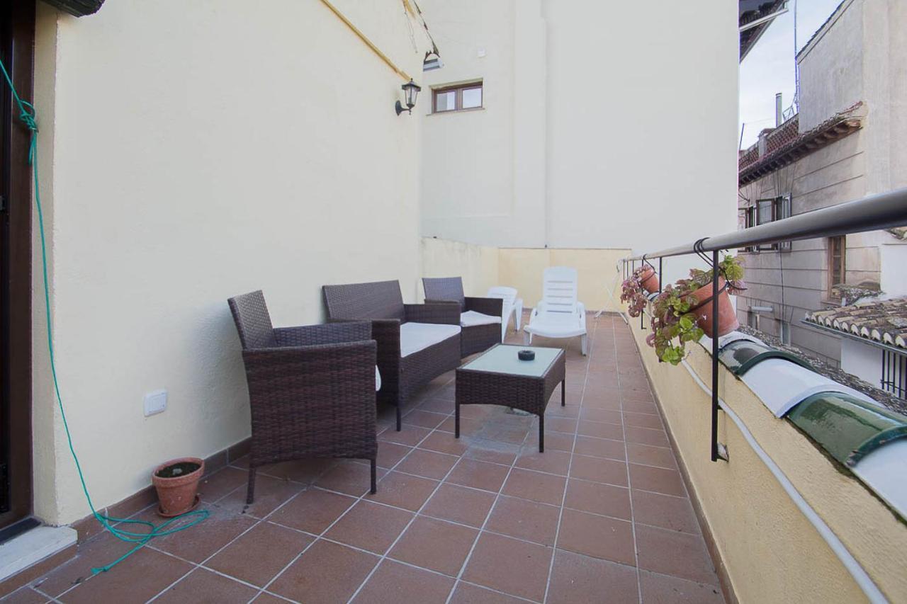 Realejo Atico Con Terraza Apartment Granada Luaran gambar